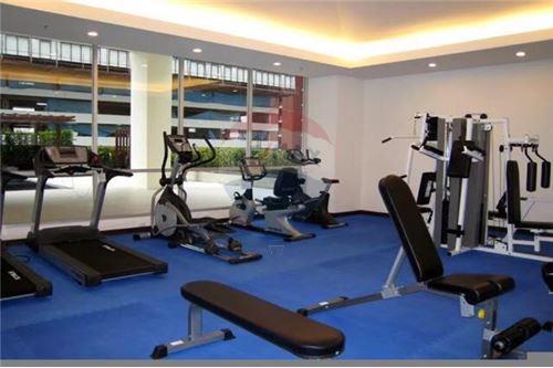 The Rajdamri Condo for rent